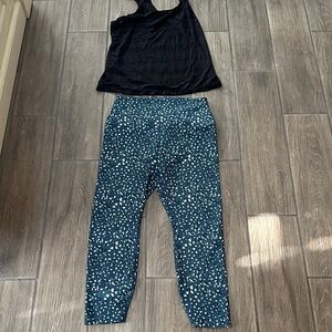 Women’s workout bundle by Lorna Jane. Black tank and blue yoga pants. M